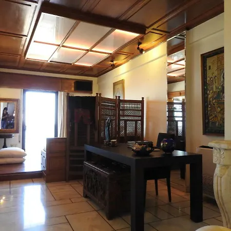 Collector Beach Loft *